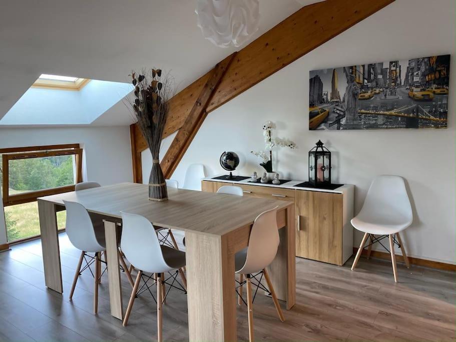 Appartement Lumineux Avec Vue Sur Les Montagnes Morbier Exteriér fotografie